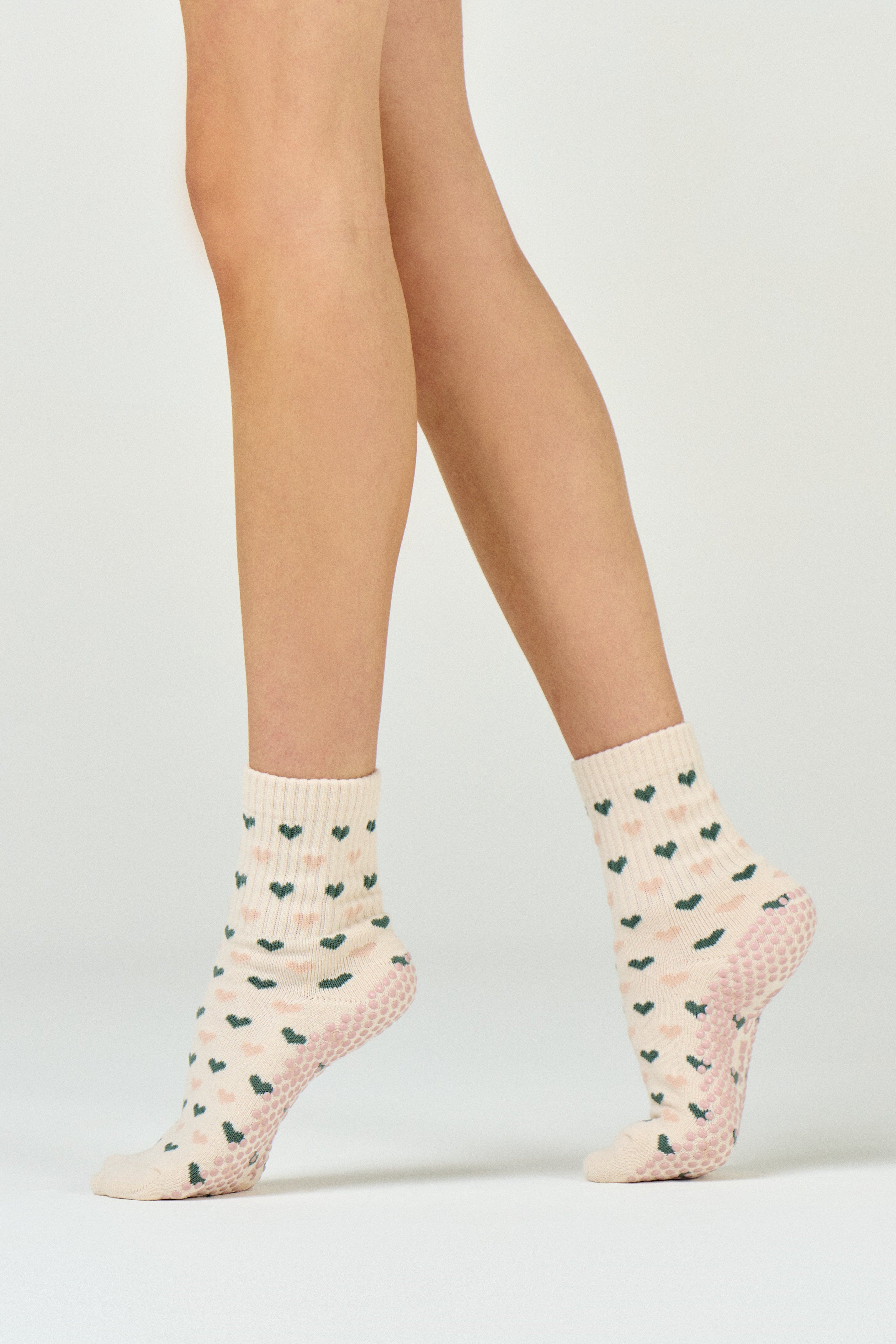 Heart Crew Pilates Grip Sock - Pink/Sage